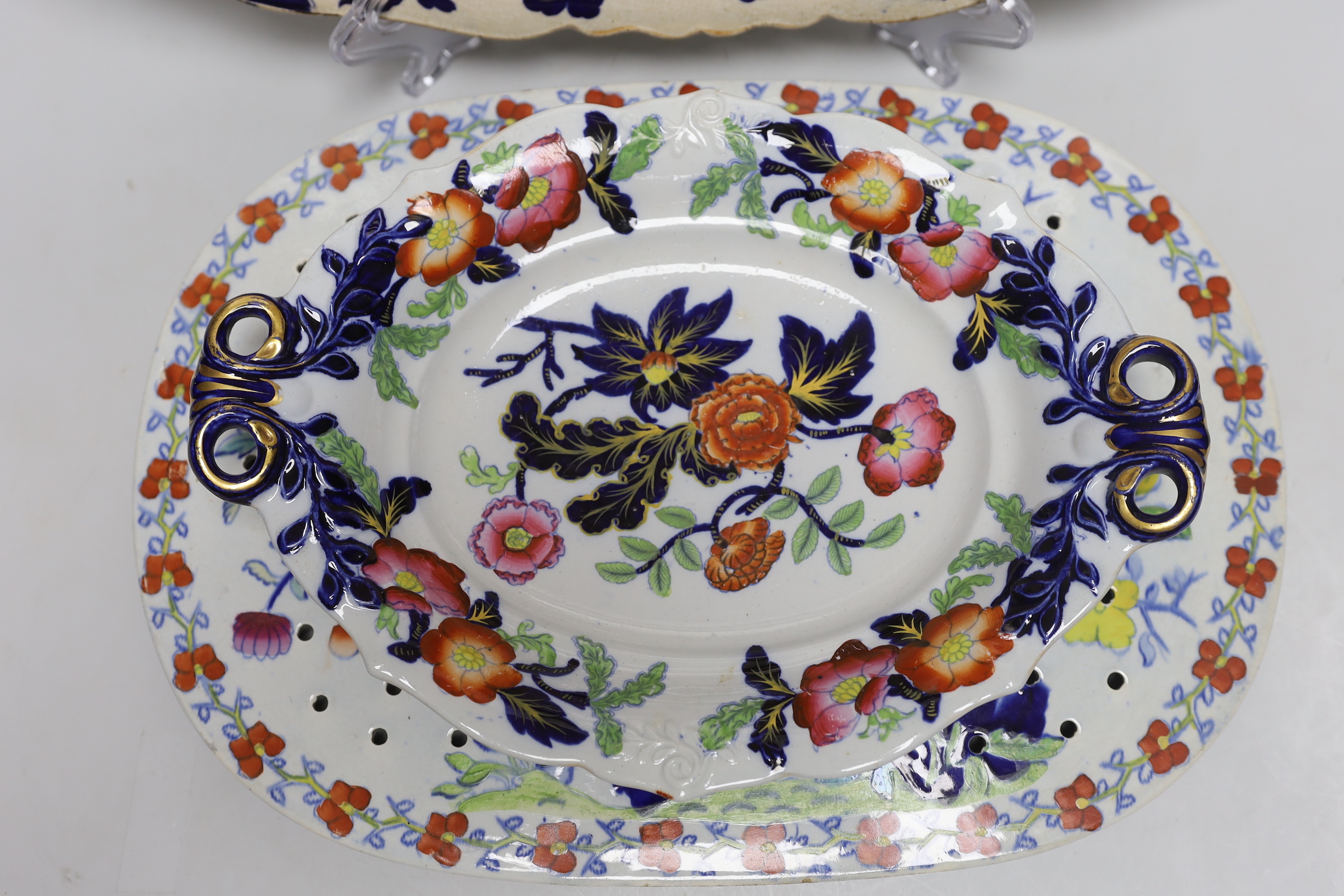 Three pieces of 'ironstone' China